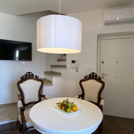 Isabella Marina Di Igiea アパート パレルモ